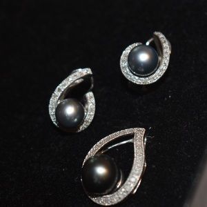 14k Tahitian pearl necklace earring